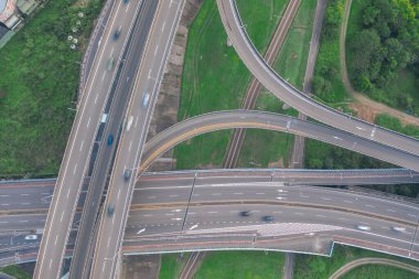 Trafik Çemberi Hava Görünümü, Trafik Konsepti Görünümü, gongguan trafik çemberi kuşları gece görüşü. Tayvan 'ın New Taipei şehrinde İHA' yı kullanın..