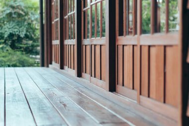 Eski Japon odası, geleneksel Japon machiya evi ya da ryokan restoranı, çay evi.