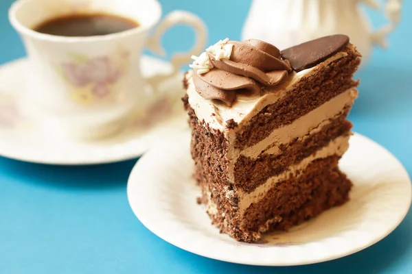 Piece of cake with cream — Stock Photo, Image