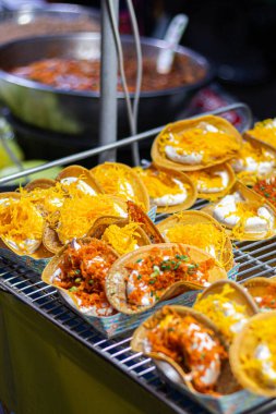 (Khanom Buang) Tayland usulü çıtır krep) 