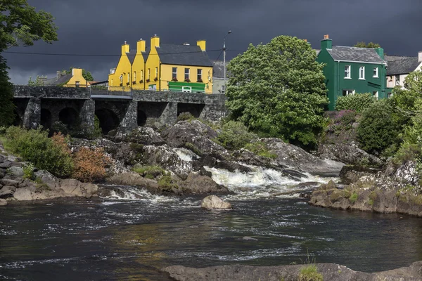 The village of Sneem - County Kerry - Ireland — Stock Photo, Image