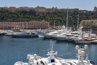 Monako Prensliği, Fransız Rivierası 'nda bulunan bağımsız bir şehir devleti. Monako dünyadaki en küçük ve en yoğun nüfuslu ikinci ülkedir.