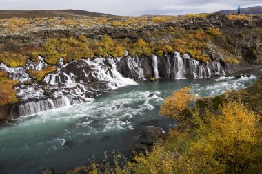 Hraunfossar Şelaleleri ve Hvita Nehri Husafell, İzlanda