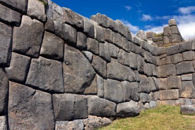Güney Amerika 'da Cusco yakınlarındaki Sacsayhuaman' da İnka taş işçiliği.