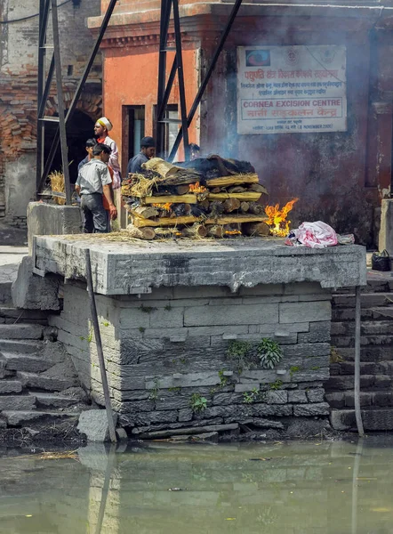 Katmandou Népal Crémation Sur Les Ghats Par Rivière Bagmati Dans — Photo