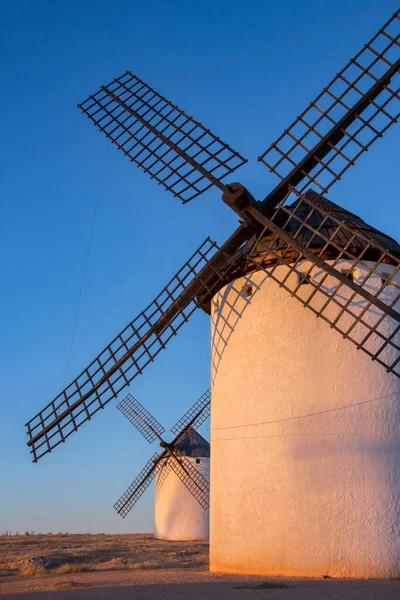 Pozdní Odpolední Sluneční Svit Větrných Mlýnech Campo Criptana Regionu Mancha — Stock fotografie