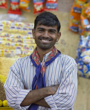 Hindistan 'ın Rajasthan kentindeki Udaipur şehrinin esnafı..