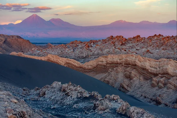 Mount Licancabur Volcano Dusk 5600M 19300Ft Viewed Valle Luna Atacama — Stock Photo, Image