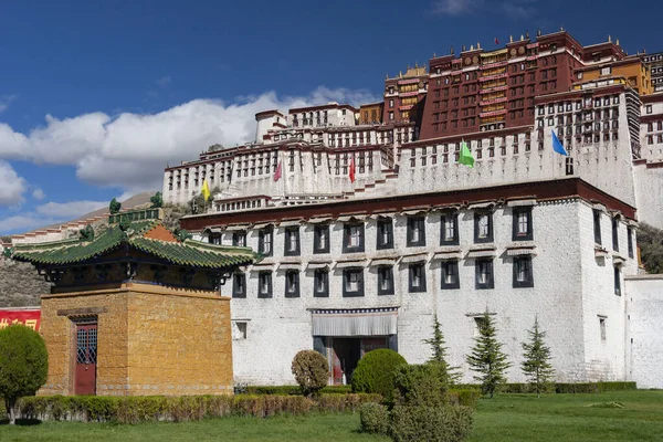 Дворец Потала Крепость Дзонгов Городе Лхаса Тибете Зимний Дворец Далай — стоковое фото