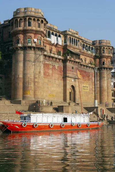 Hindu Ghats Banks Holy River Ganges Varanasi Northern India — Stock Photo, Image