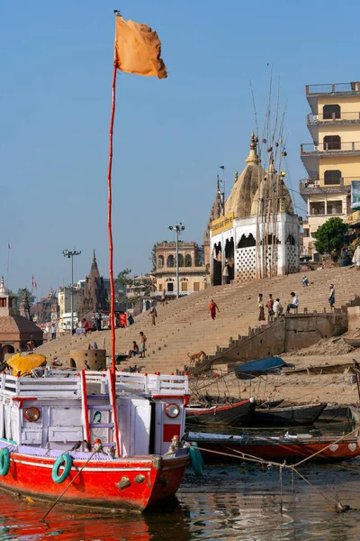 Hindistan Kuzeyindeki Varanasi Deki Ganj Nehri Kıyısındaki Hindu Ghat Ları — Stok fotoğraf