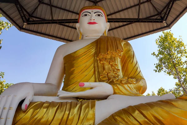 Una Delle Statue Buddha Vicino Laykyun Sekkya Buddha Piedi Monywa — Foto Stock