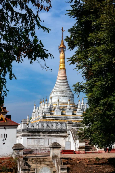 Buddhist Stupa Ruins Bagaya Monastery Ancient City Innwa Ava Mandalay — ストック写真