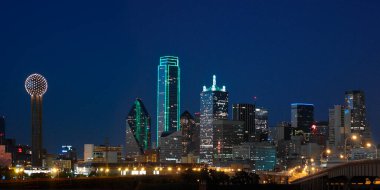 Texas, ABD 'deki Dallas şehrinin merkezindeki Skyline' da..