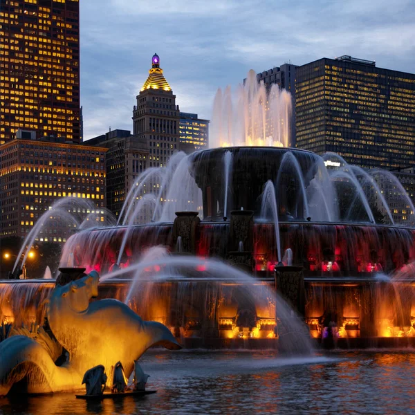 Buckingham Memorial Fountains Grant Park Michigan Gölü Kıyısında Chicago Illinois — Stok fotoğraf