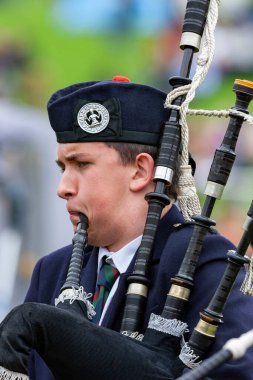 Piper Cowal 'da İskoçya' nın Cowal Yarımadası 'ndaki Dunoon yakınlarında Highland Oyunları' nda buluşuyor..