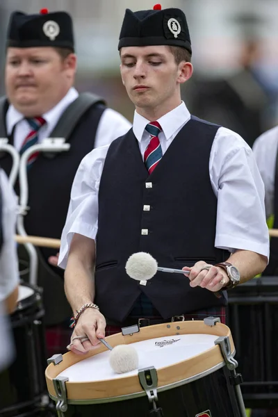 Batteur Dans Groupe Pipes Aux Cowal Gathering Highland Games Près — Photo