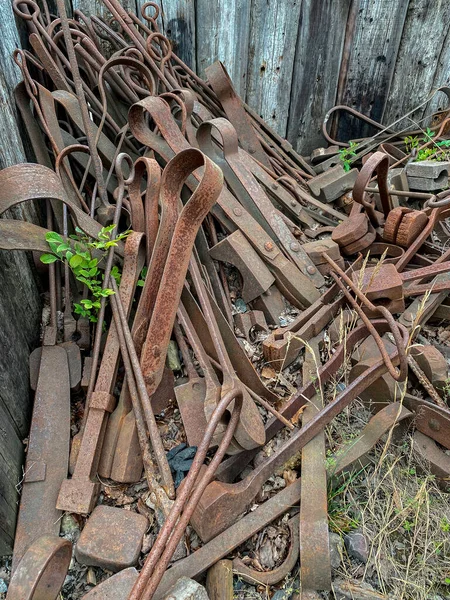 Rozkład Przemysłowy Stary Opuszczony Sprzęt Kolejowy Powoli Rdzewieje — Zdjęcie stockowe