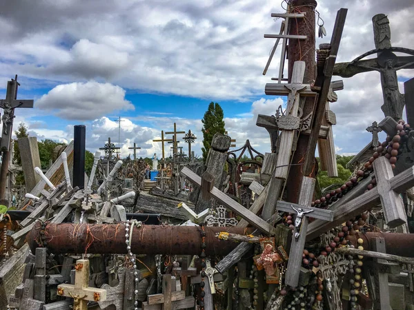 Hill Crosses Lugar Peregrinación Norte Lituania Largo Las Generaciones Los — Foto de Stock