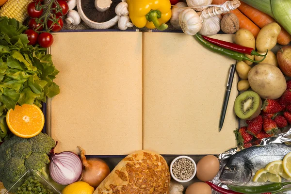 Alimentos básicos - Libro de recetas - Espacio para el texto — Foto de Stock