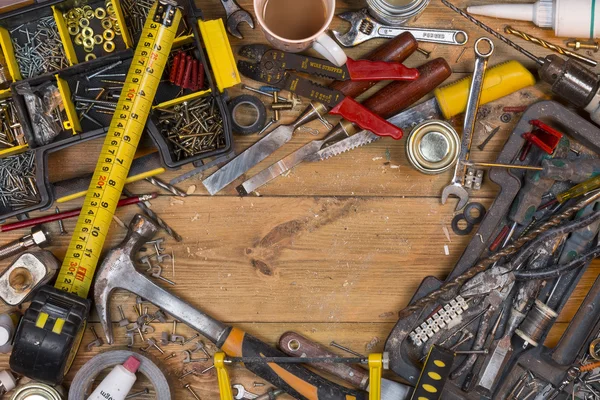 Untidy Workbench - Old Tools - Space for Text — Stock Photo, Image