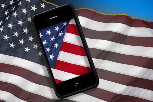 Bandeira dos Estados Unidos e Smartphone — Fotografia de Stock