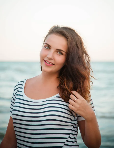 Portrait of a beautiful girl on the sea Royalty Free Stock Photos