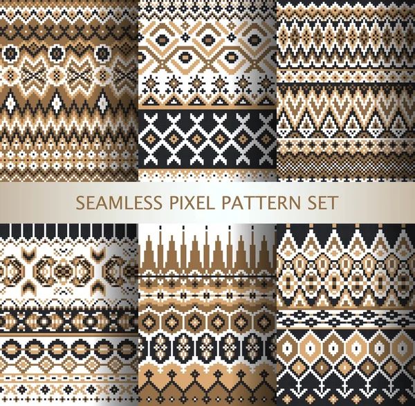 Collectie van pixel kleurrijke naadloze patronen met gestileerde Groenland nationale sieraad. Vectorillustratie. — Stockvector
