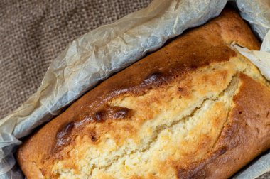 Dikdörtgen kek, ev yapımı kekler, yakın çekim üst görünüm.