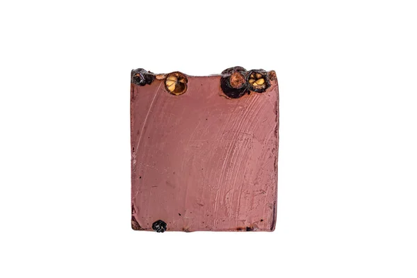 Sabão de glicerina artesanal roxo no fundo branco — Fotografia de Stock