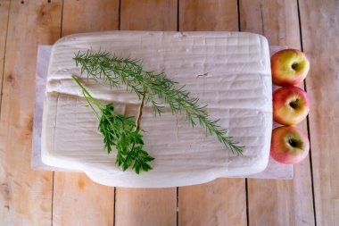 iştah açıcı, elma, avokado, arkaplan, pano, şişe, ekmek, peynir, kapanış, mutfak, lezzetli, dereotu, akşam yemeği, yemek, taze, sarımsak, cam, gurme, yeşil, yeşiller, sağlıklı, malzeme, italyan mutfağı, yaşam, öğle yemeği, et, doğal beslenme,