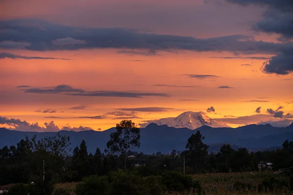Punto Più Alto Del Sole Vulcano Chimborazao Ecuador Tramonto — Foto Stock