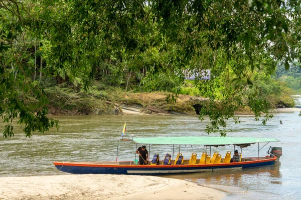Canoe Sulla Spiaggia Misahualli Provincia Napo Ecuador — Foto Stock