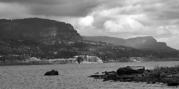 Columbia River Gorge Dalton noktasından görüntülendi