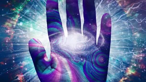 永恒空间中的人类手掌和星系 — 图库视频影像