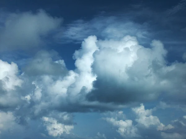 抽象的な雰囲気背景雲景 — ストック写真