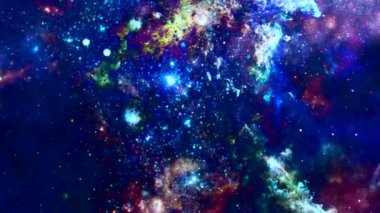 Canlı Evren. Derin uzay animasyonunda yıldızlar ve bulutsular
