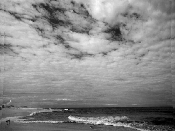 Overcast Sky Ocean Beach — Stock Photo, Image