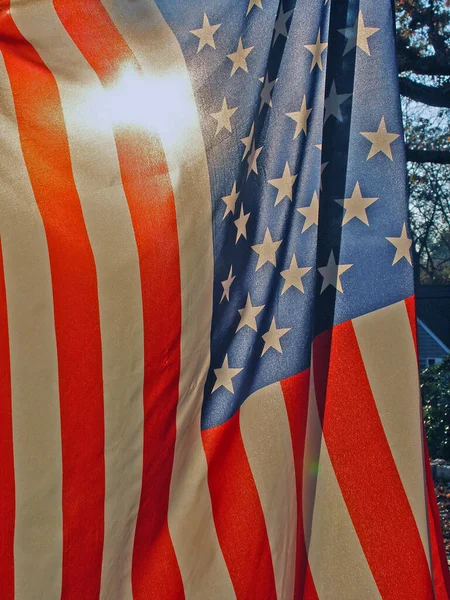 Promień Słońca Widziany Przez Flagę Usa — Zdjęcie stockowe