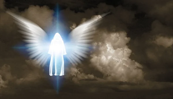 Anioł Światła Ciemnym Niebie — Zdjęcie stockowe