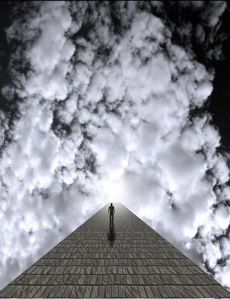 Человек на вершине каменной дороги в облаках