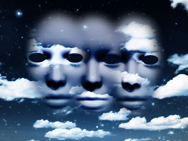 Três Máscaras Céu Nublado — Fotografia de Stock