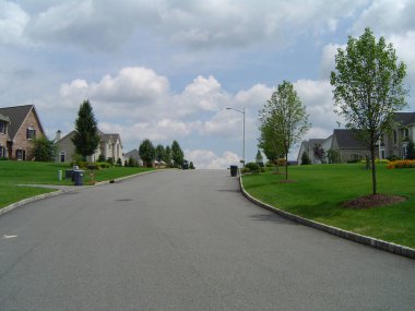 Sakin sokaktaki evler