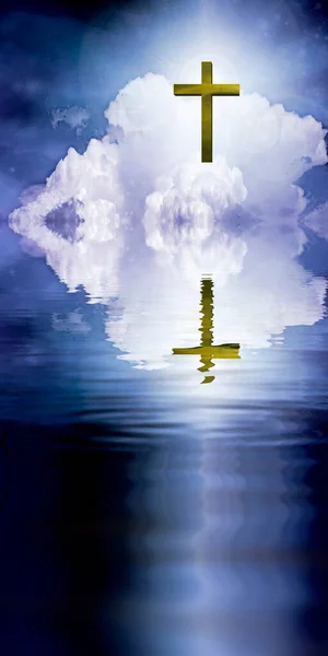 Kříž Visí Obloze Nad Vodou — Stock fotografie