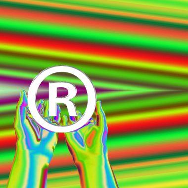 Soyut renkli arkaplanda ampul 