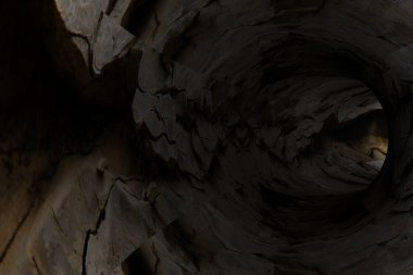 Çatlak tünel duvarı. 3d oluşturma.