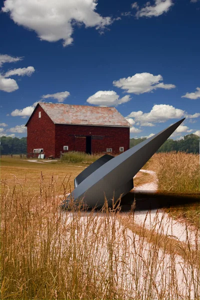 飞碟坠毁在农场附近 Ufo入侵 3D渲染 — 图库照片