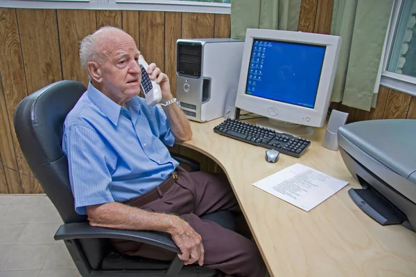 Senior Man Sitting Office Chair Using Computer — Stock Photo, Image