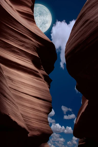 Red Rock Canyon Pleine Lune Dans Ciel — Photo