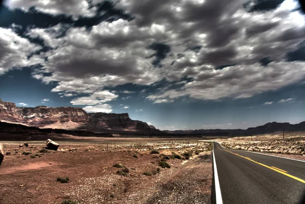 Highway Peaceful Rural Scene — Stock Photo, Image